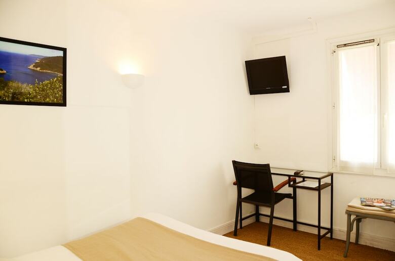 Hotel H�tel L'oustaou