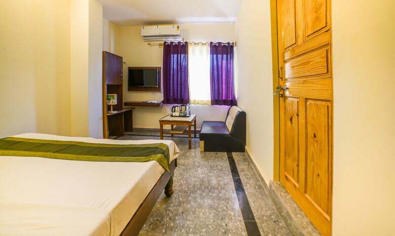 Hotel Treebo R S Palace Pushkar