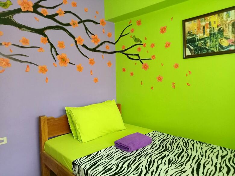 Hotel Smallfry's Beach Resort
