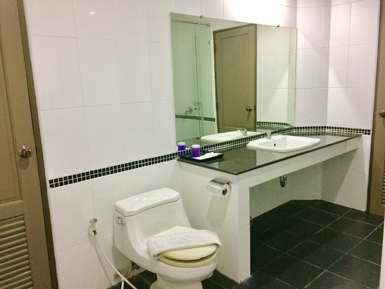 Aparthotel Apartment R-con Wongamat