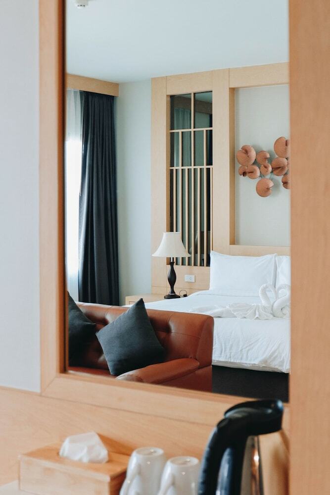 Civilize Hotel