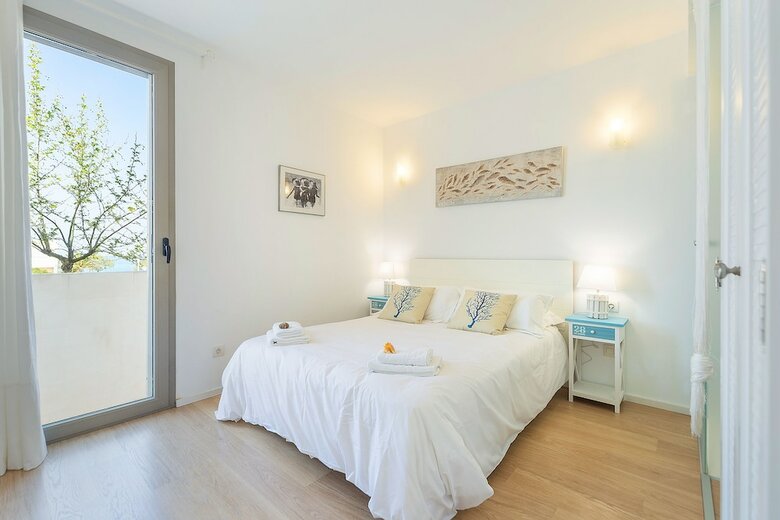 Apartamentos Sea View House Son Serra Mallorca
