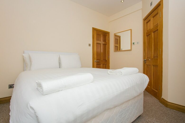 2 Bedroom Apartment In Fulham