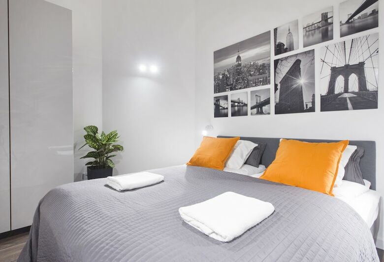 Aparthotel Floria?ska 24