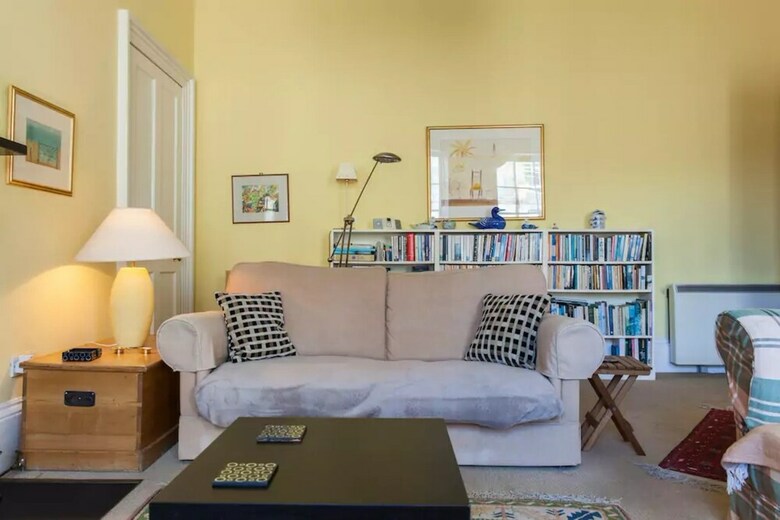 Apartamentos 1 Bedroom New Town Flat