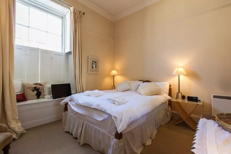 Apartamentos 1 Bedroom New Town Flat