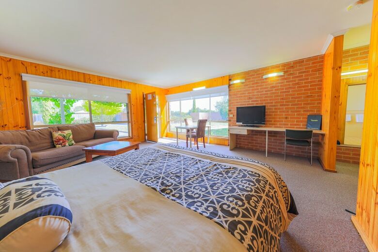 Country Roads Motor Inn Naracoorte
