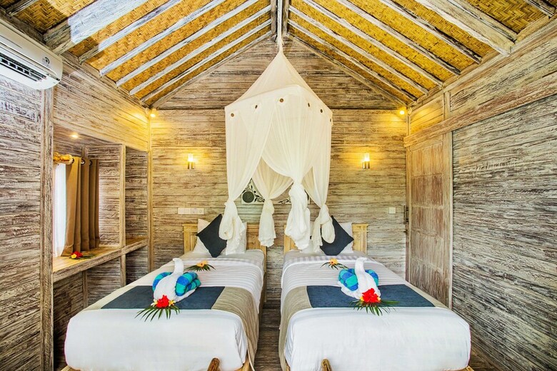 Hotel The Syron Huts Lembongan