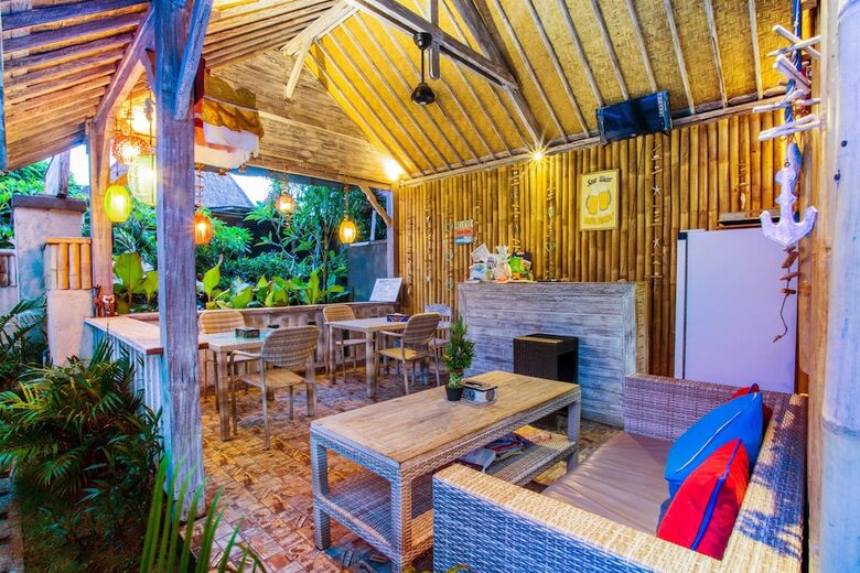 Hotel The Syron Huts Lembongan
