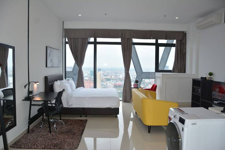 Hotel The Bridge Club