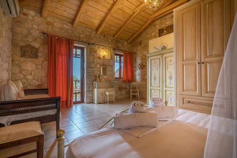 Hotel Myrties Stone Houses