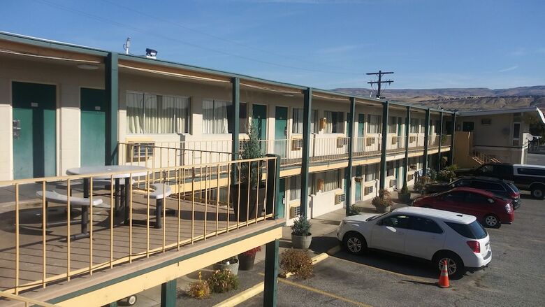 Motel Holiday Lodge