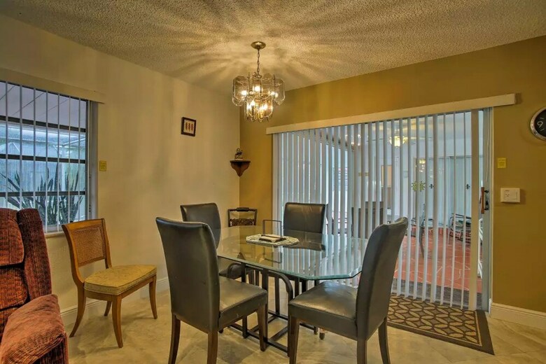 15 Mins To The Beach-coconut Creek