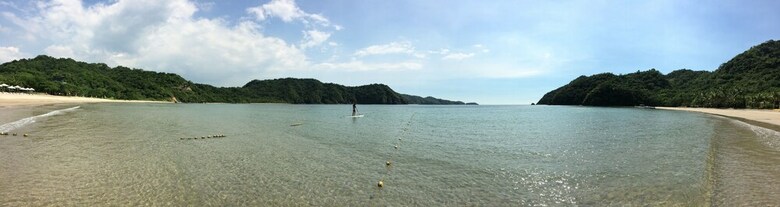 Beach Condos Pico de Loro Hamilo Coast