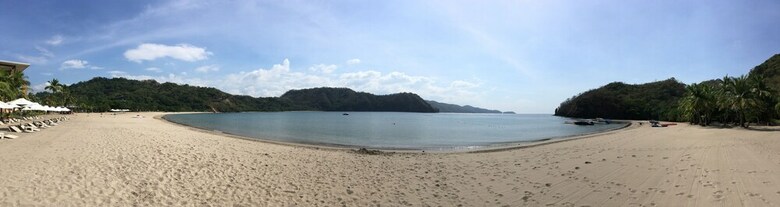 Beach Condos Pico de Loro Hamilo Coast