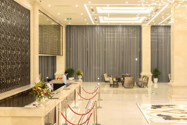 Hotel Vinpearl Condotel Riverfront Danang