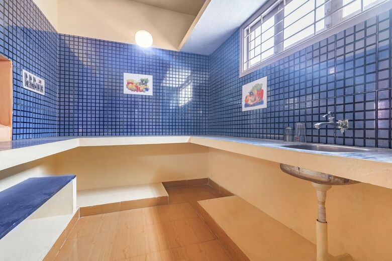 Hotel Guesthouser 2 Bhk Cottage E446