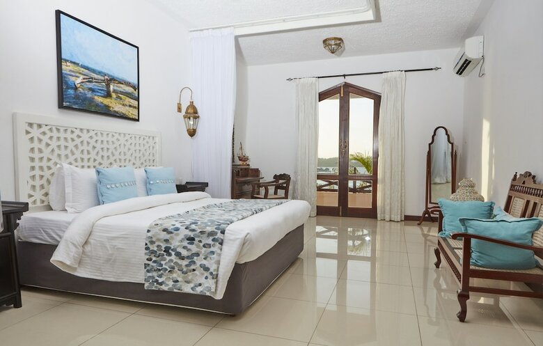 Aparthotel Tamarind Village Apartments