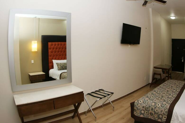 Centriplaza Hotel Suite & Spa