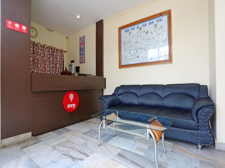 Oyo 13243 Hotel City Castle