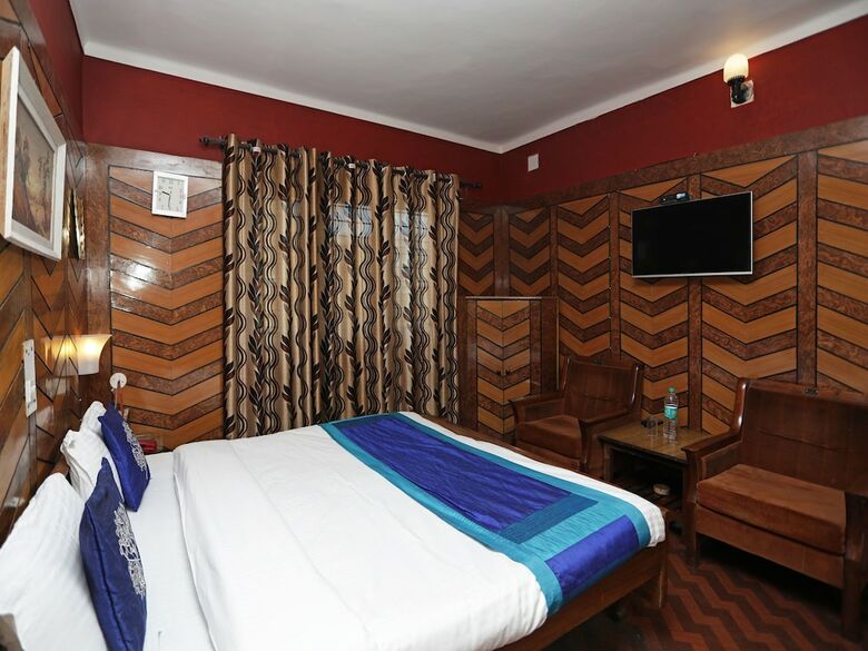 Oyo 12542 Hotel Ankur Plaza