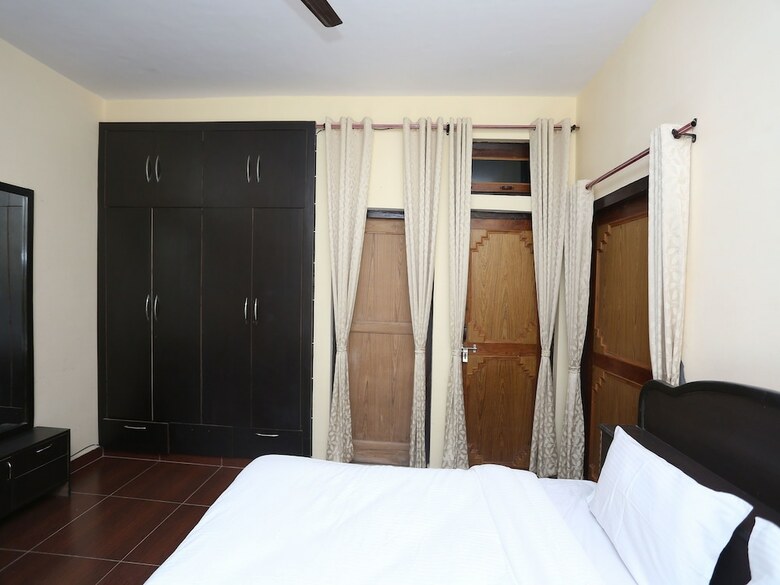 Hotel Oyo 12312 Home Lake View 2 Bhk Bhimtal