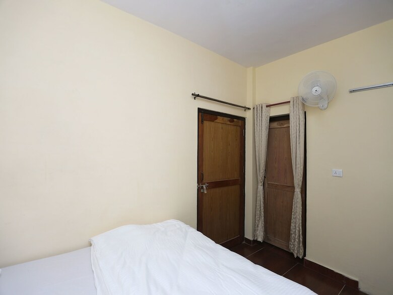 Hotel Oyo 12312 Home Lake View 2 Bhk Bhimtal