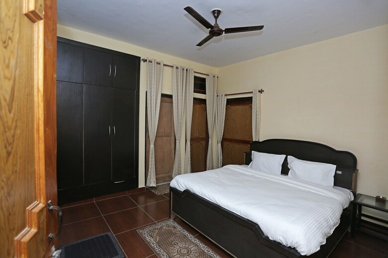 Hotel Oyo 12312 Home Lake View 2 Bhk Bhimtal