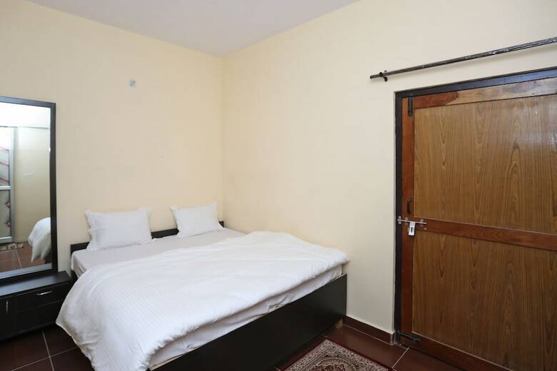 Hotel Oyo 12312 Home Lake View 2 Bhk Bhimtal