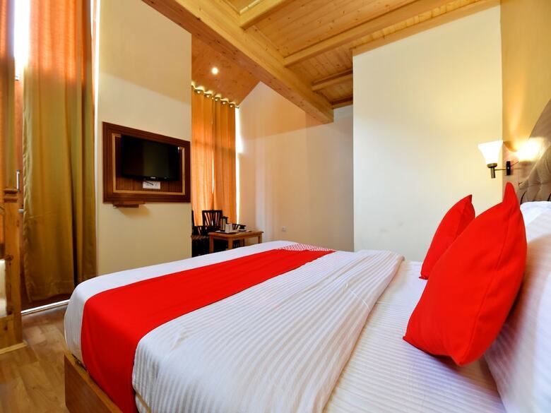 Hotel Oyo 13356 Himachal Heights