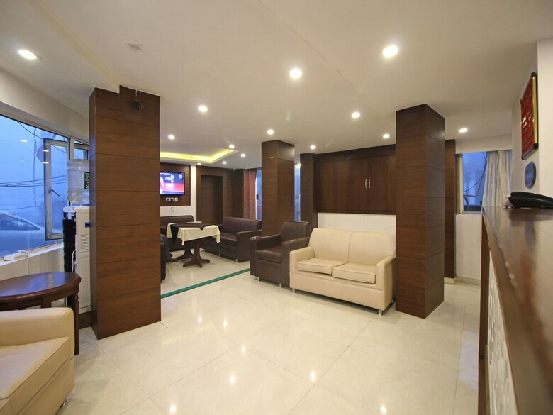 Oyo 6119 Hotel Royal Classic