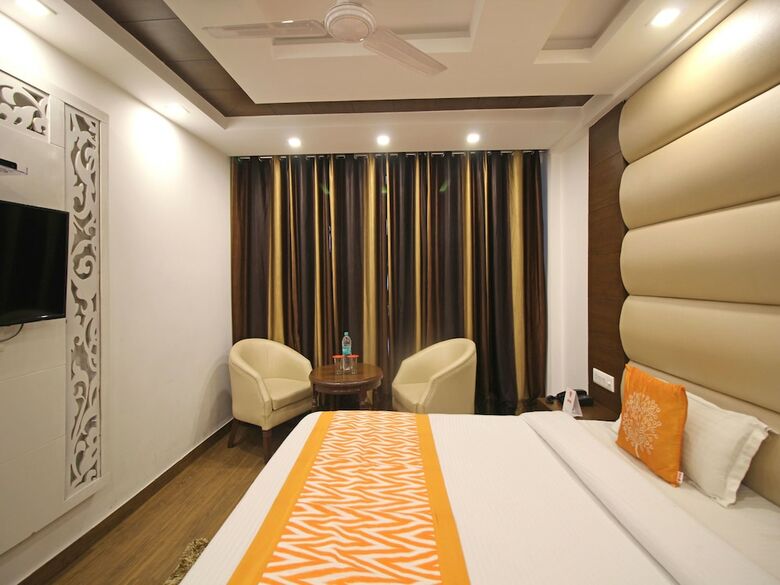 Oyo 6119 Hotel Royal Classic