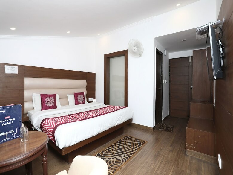 Oyo 6119 Hotel Royal Classic