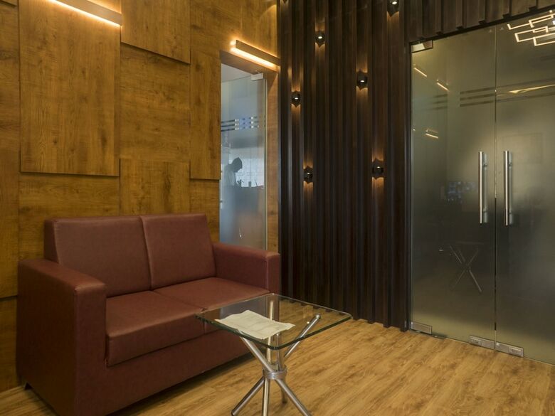 Hotel Oyo 11597 Aditi Executive
