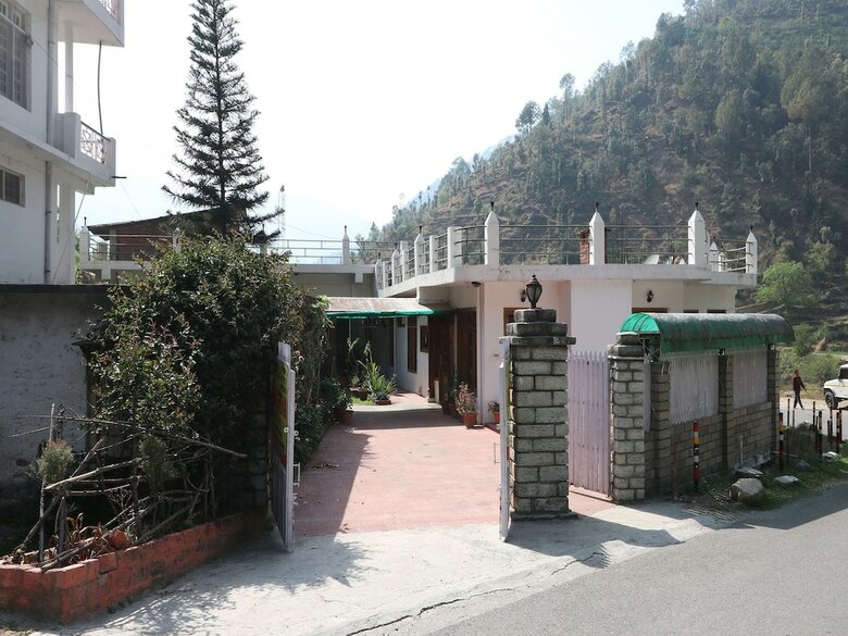 Oyo 13248 Home 2bhk Sherwood Ayarpatta