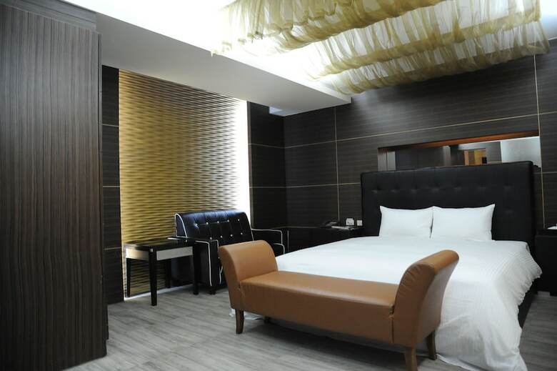 Michelle Hotel