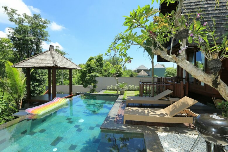 Raja Woods Villa