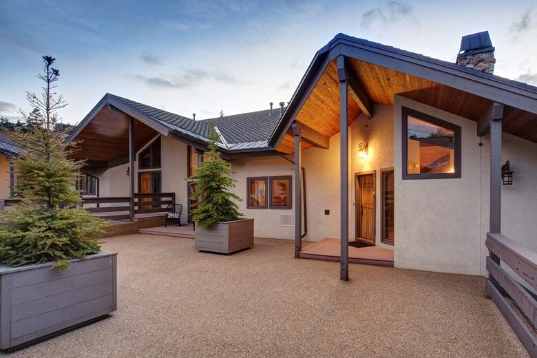 Abode At Ontario Lodge