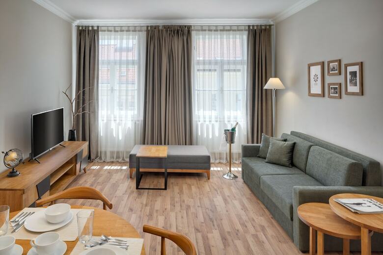 Louren Apartments