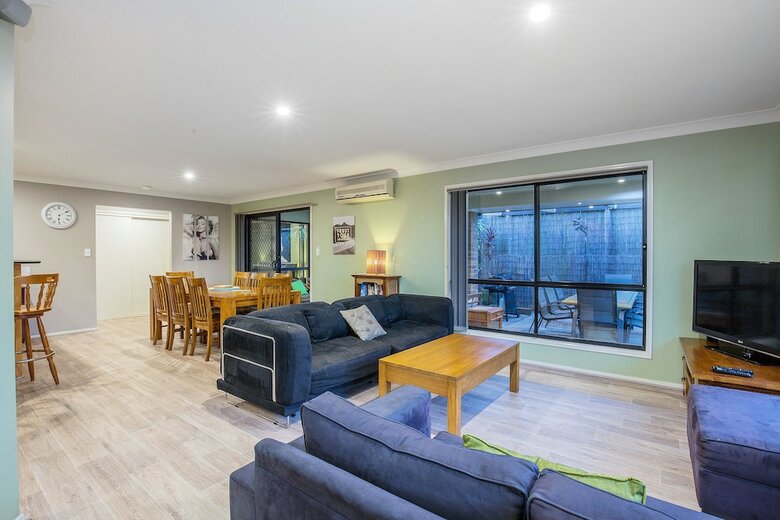 Anaheim Holiday Houses