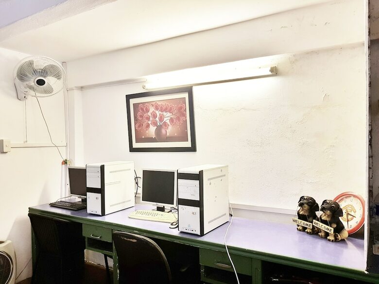 Hostal Green Box Hotel - Hostel