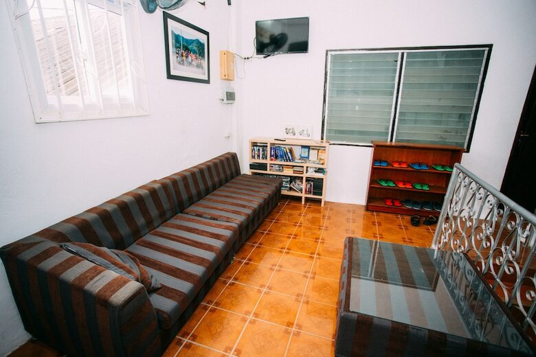 Hostal Green Box Hotel - Hostel