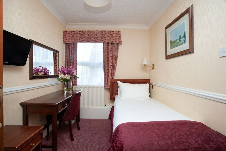 The Victoria Hotel