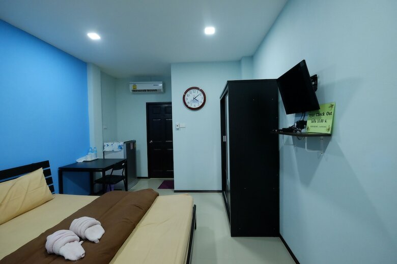 Hotel Amornrat Place