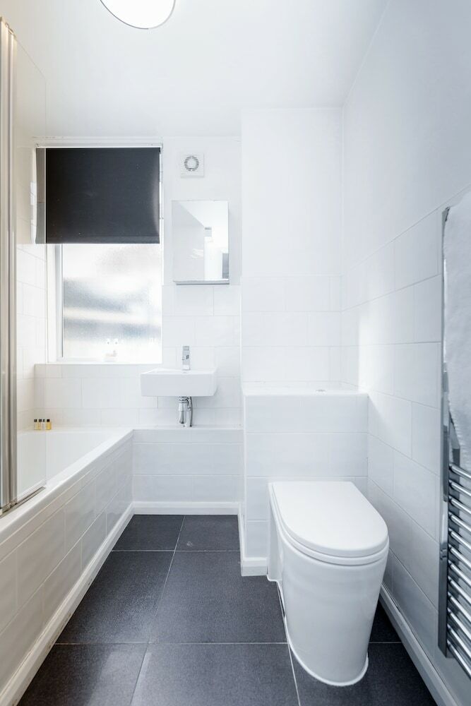 Putney Court - 1 Bed Apartment By Basetogo
