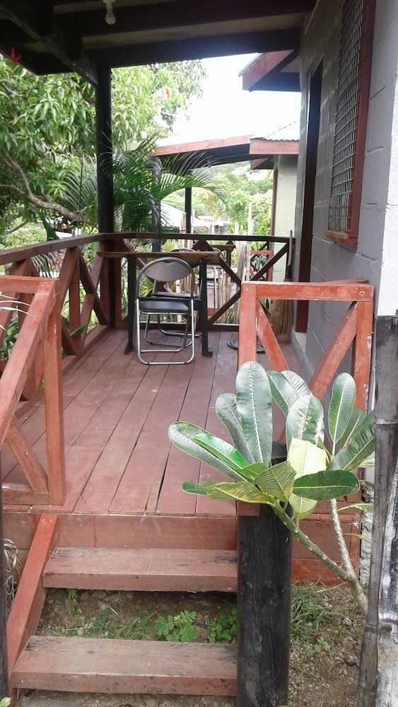 Hostal Outback Hotel Fiji