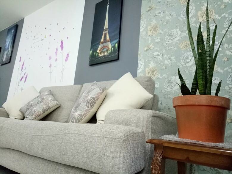 Homestay @ Aeon Desa Tebrau