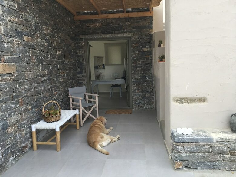 Apartamentos Vourkari Village