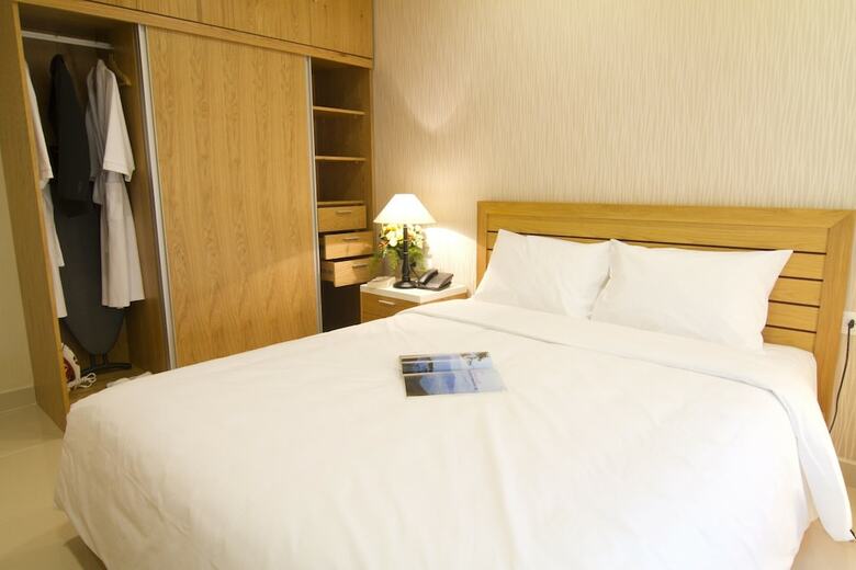 Apartamentos Mayfair Suites