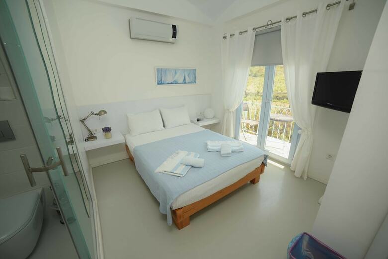 Hotel Aspasia House